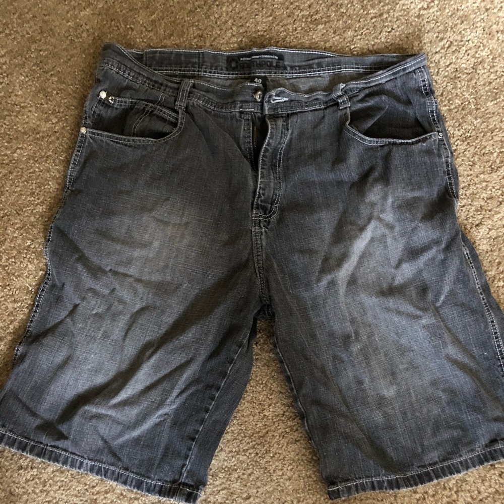 Mess South Pole black jean shorts size 40.